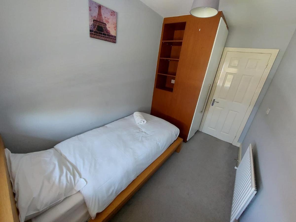 Apartment D13 Self Catering Townhouse