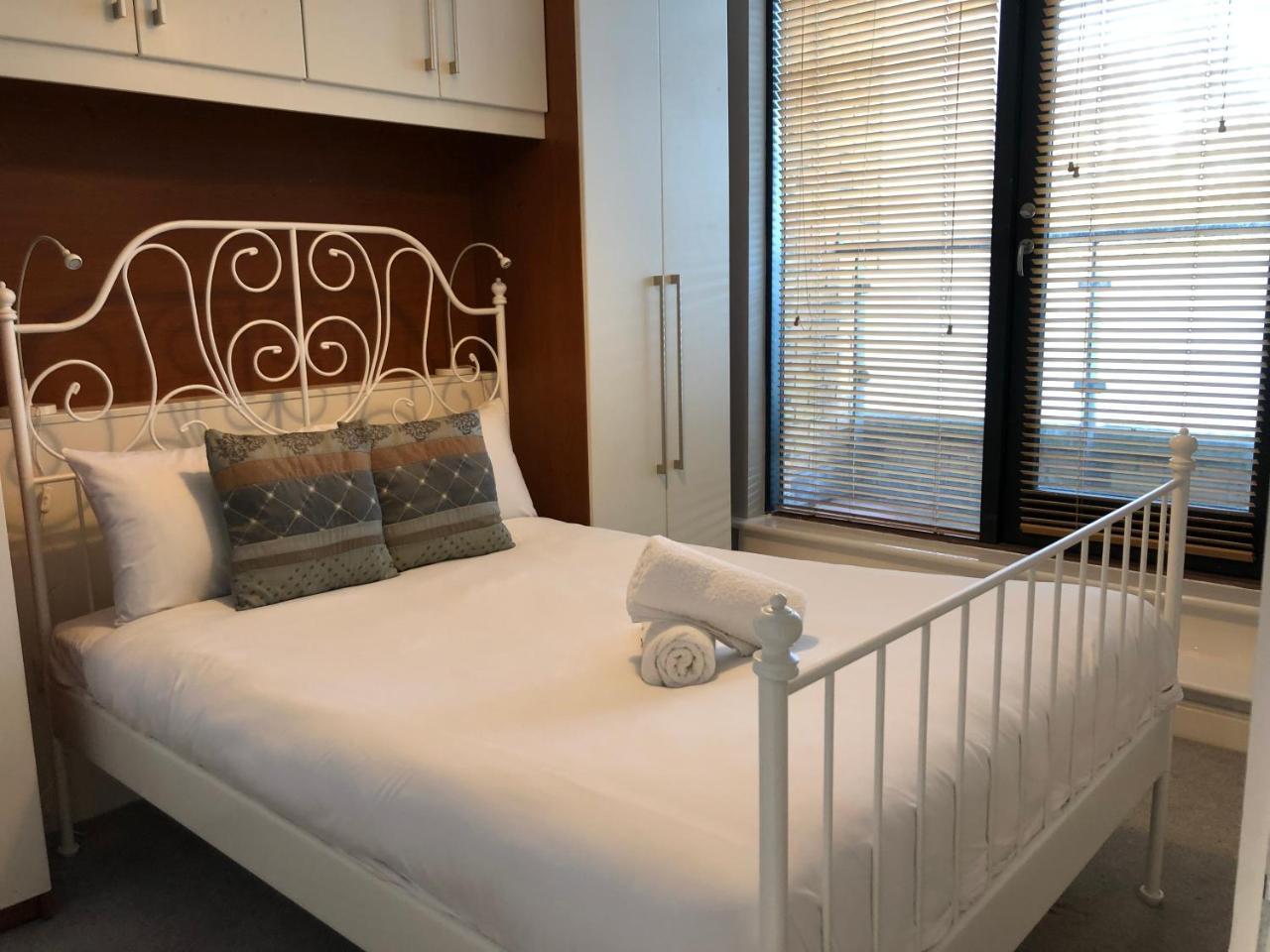 D13 Self Catering Townhouse Apartment